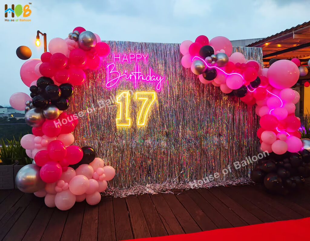 Dekorasi Sweet 17th Backdrop Foil