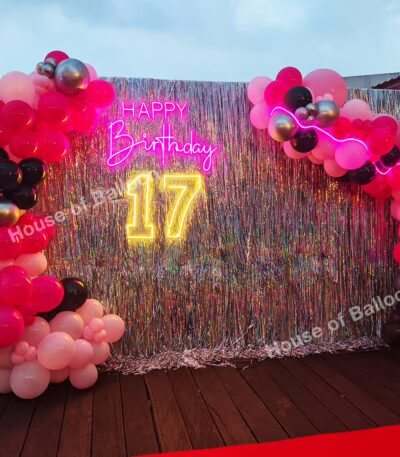 Dekorasi Sweet 17th Backdrop Foil