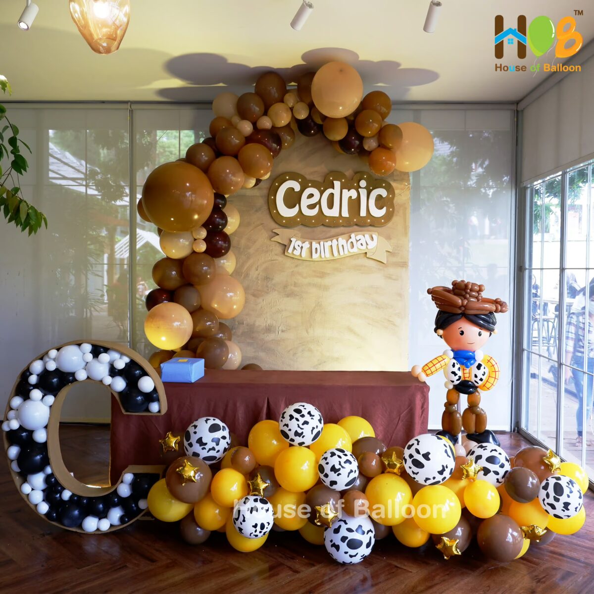 Stage Dekorasi Balon Tematik Conan Toy Story Woody